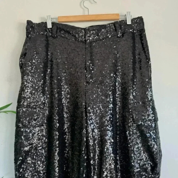 NWT Anthropologie Black Sequin Cargo Pull on Trouser Party Event Pants Size 16 - Picture 6 of 11